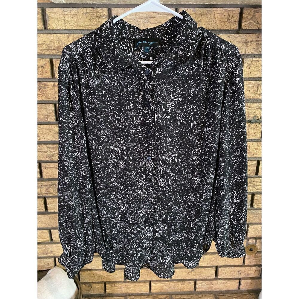 Faith & Zoe Women’s Button Up Blouse